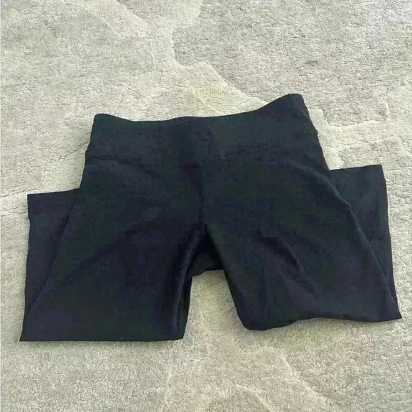 Lululemon cropped leggings 15 “ - Picture 1 of 4